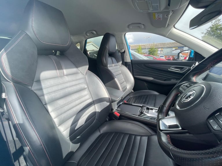 2023 MG MG HS 1.5 T-GDI 16.6kWh Trophy Auto Euro 6 (s/s) 5dr ESTATE Petrol/Electric Hybrid Automatic