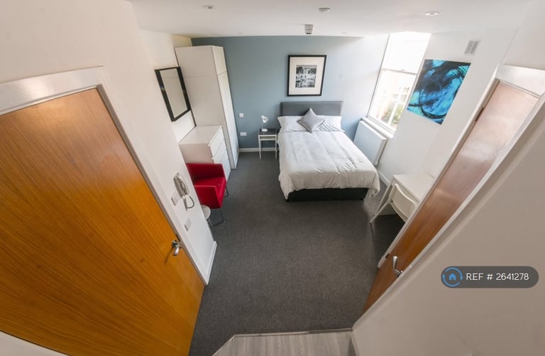 Studio flat in Wolverhampton Street, Dudley, DY1 (#2641278)