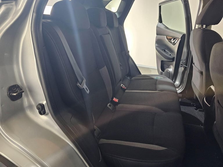 2018 Nissan Qashqai 1.2 DIG-T Acenta XTRON Euro 6 (s/s) 5dr HATCHBACK Petrol Automatic