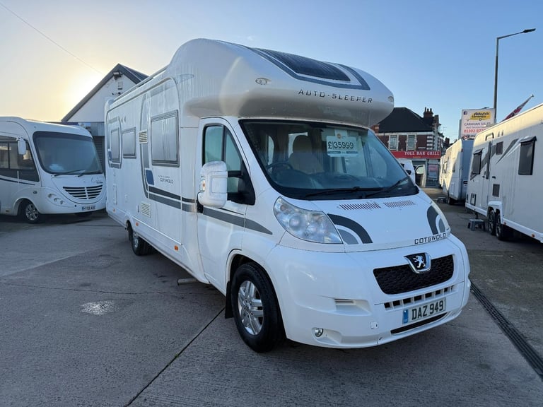 Auto Sleeper Cotswold Fixed Bed Side Bathroom