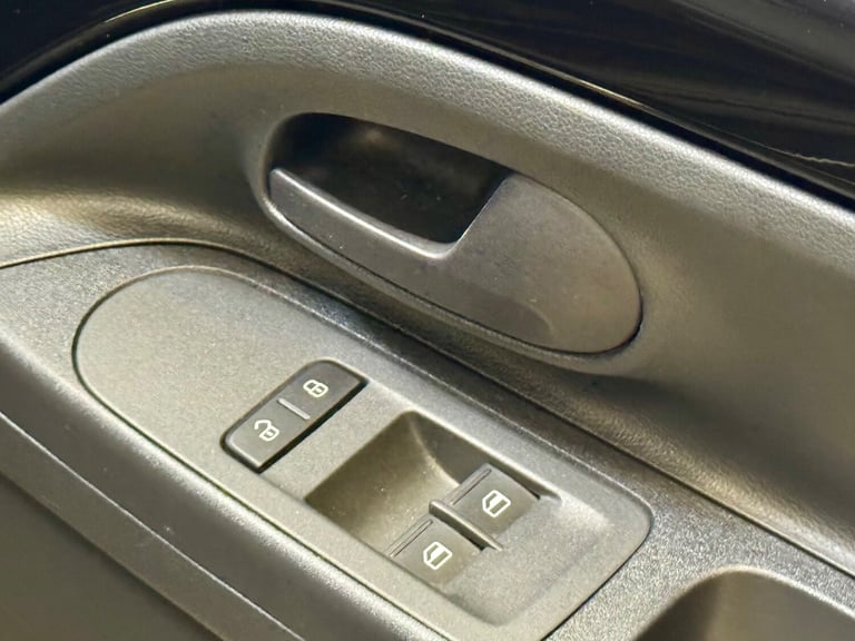 2015 Skoda Citigo 1.0 MPI SE 3dr ** ONLY 35000 MILES - UNBELIEVABLE SERVICE