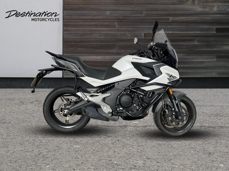 image for 2025 Cf Moto Mt 700MT Petrol white 6 Speed
