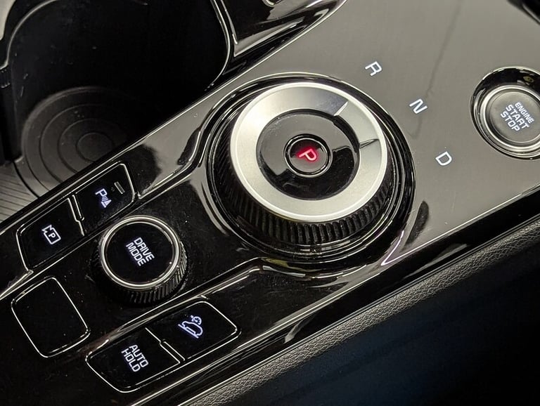 2024 Kia Sportage h T-GDi GT-Line SUV HYBRID Automatic