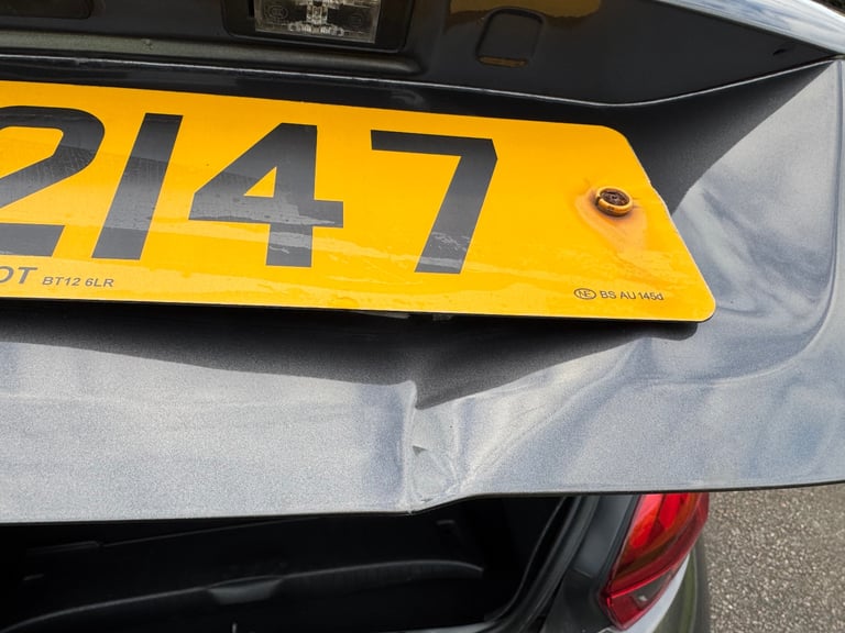 2018 Peugeot 208 1.2 PureTech Signature 5dr -  damaged repairable 