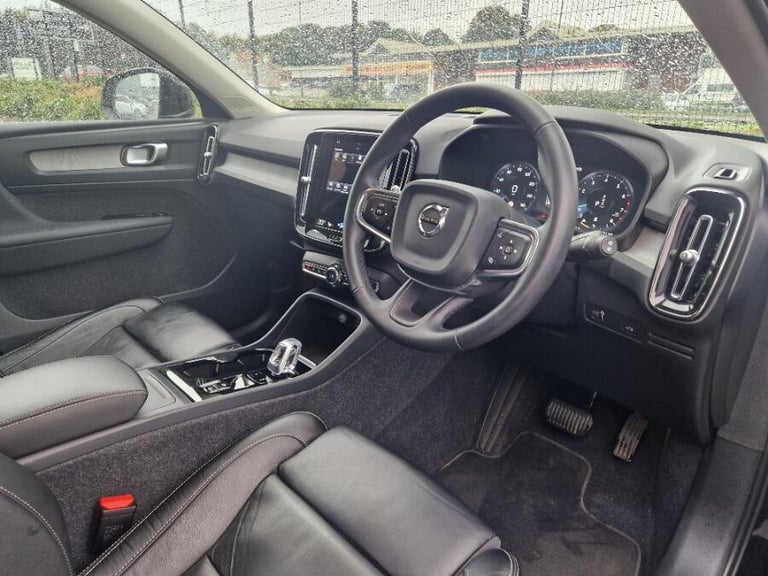 2022 Volvo XC40 2.0 B4 MHEV Inscription Pro SUV 5dr Petrol Hybrid DCT Auto AWD Euro 6 (s/s) ESTAT...