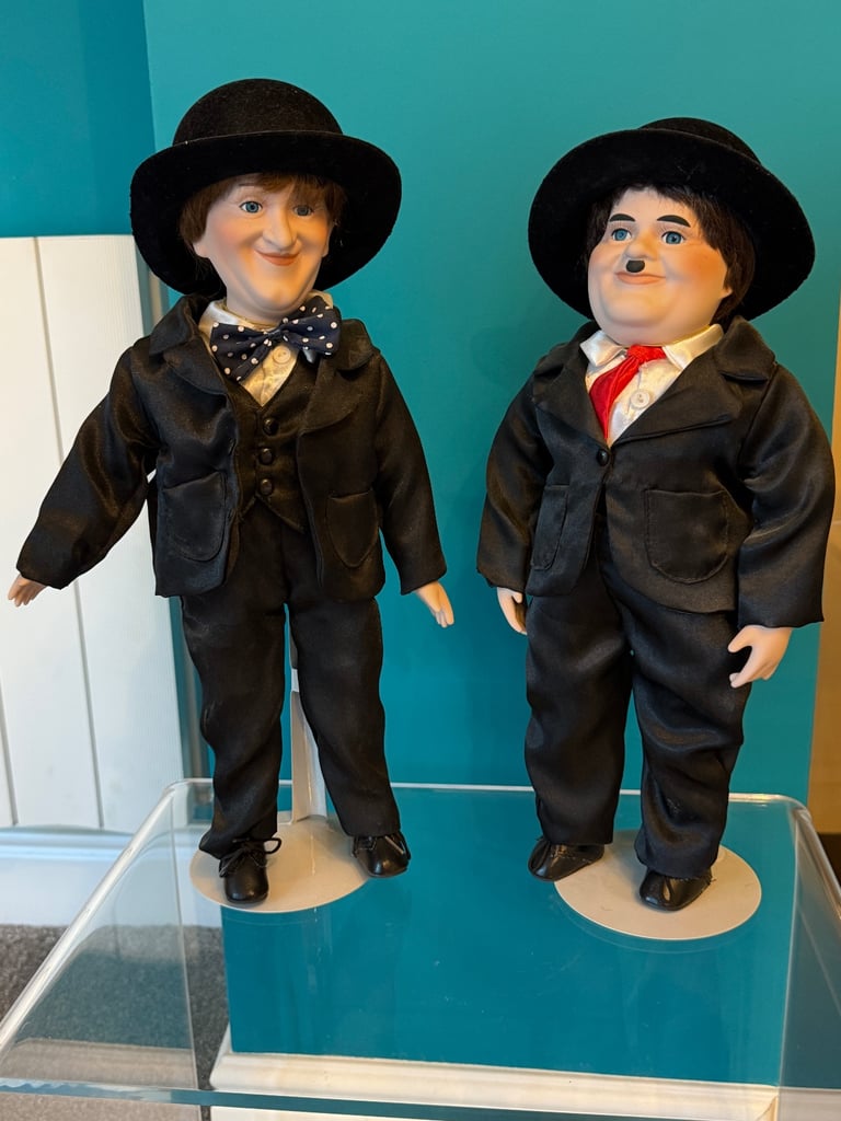 image for Laurel & Hardy Porcelain Dolls Leonardo Collection
