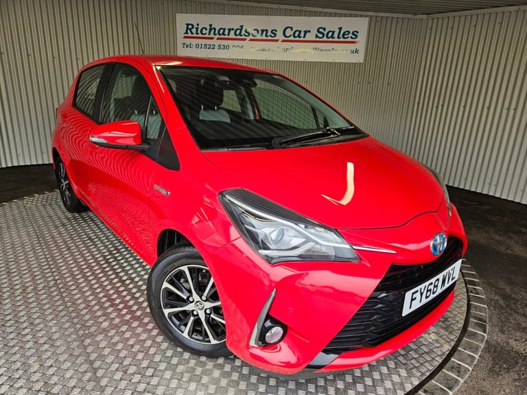 2018 Toyota Yaris 1.5 VVT-h Icon Tech Hatchback 5dr Petrol Hybrid E-CVT Euro 6 (s/s) (100 ps) Hat...