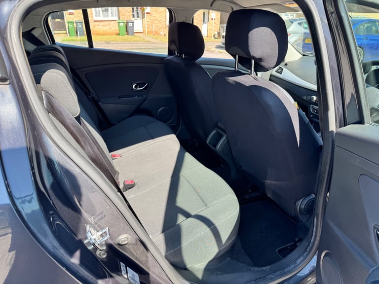 Renault, MEGANE, Hatchback, 2012, Manual, 1461 (cc), 5 doors