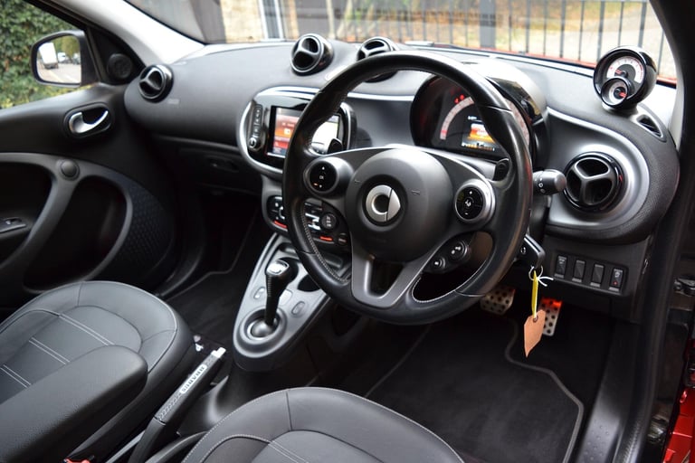 2017 smart forfour 0.9T BRABUS Sport Night Sky (Premium Plus) Twinamic Euro 6 (s/s) 5dr HATCHBACK...