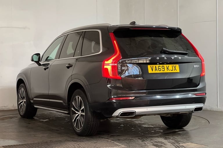 2020 69 VOLVO XC90 2.0 B5 MHEV MOMENTUM SUV 5DR DIESEL HYBRID AUTO 4WD EURO 6 (S