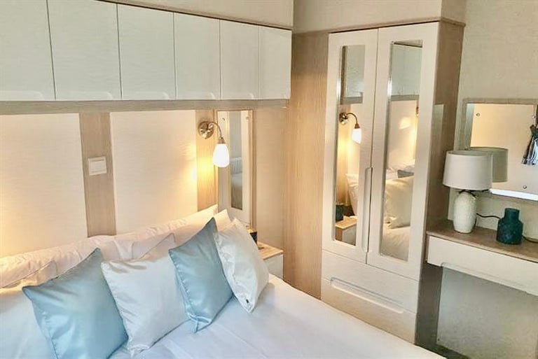 BEAUTIFUL HOLIDAY HOME FOR SALE NORTH WALES COST LINE, FREE 2024 SITE FEES