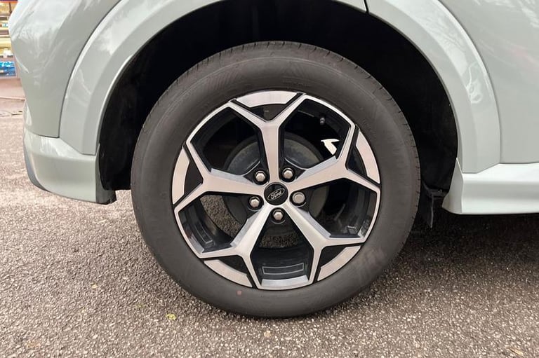 2025 Ford Puma 1.0 EcoBoost Hybrid mHEV ST-Line 5dr DCT HATCHBACK PETROL Automatic