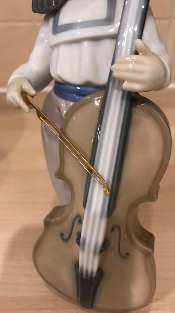 Nao by Lladro Figurine Girl with Cello Christmas 🎄 