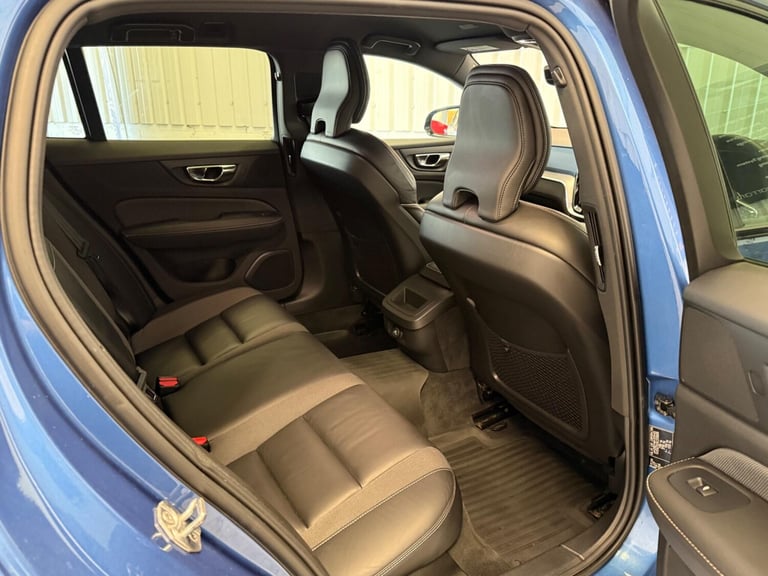 2019 Volvo V60 2.0 D3 R-Design Euro 6 (s/s) 5dr ESTATE Diesel Manual