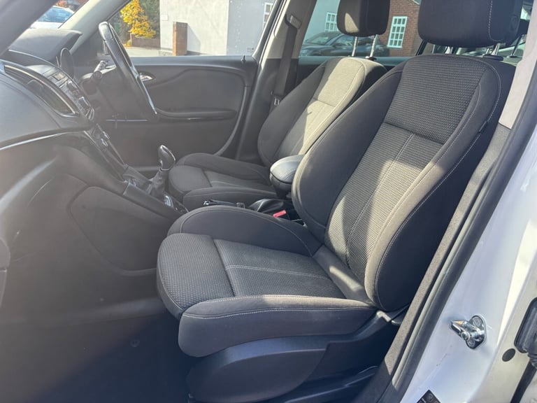 2015 Vauxhall Zafira 1.4T SRi 5dr MPV PETROL Manual