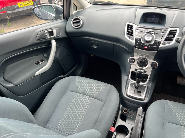 2012 Ford Fiesta 1.4 Titanium 5dr Auto HATCHBACK Petrol Automatic