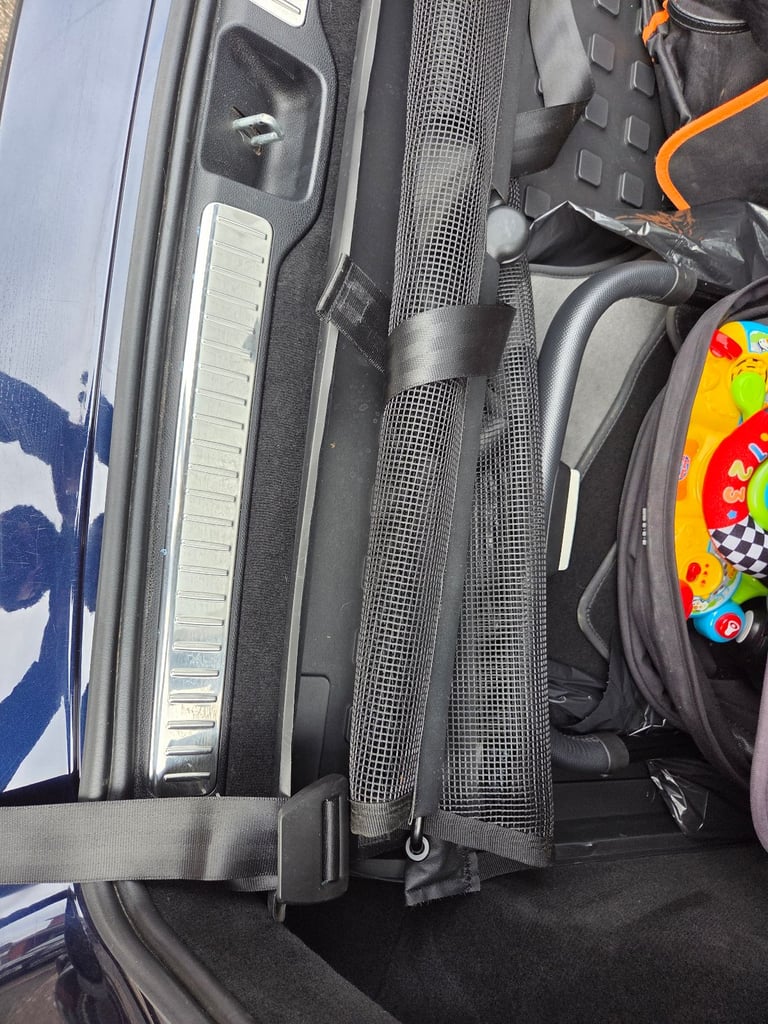 Dog Guard netting for Mercedes GLC 2016