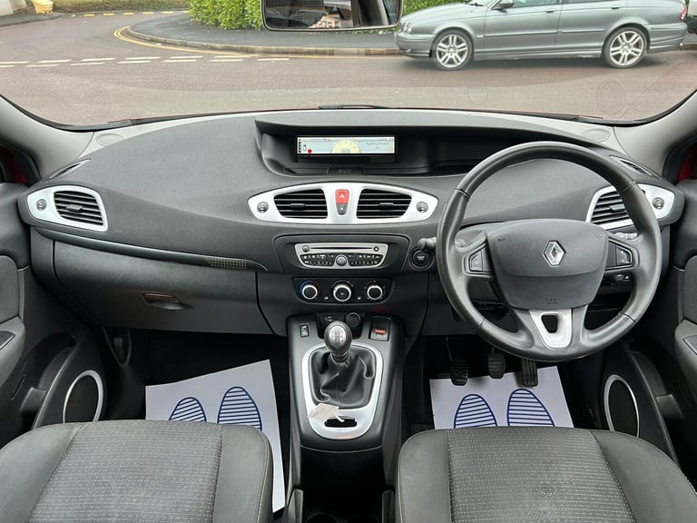 2009 Renault Grand Scenic 1.5 dCi Dynamique 5dr MPV Diesel Manual