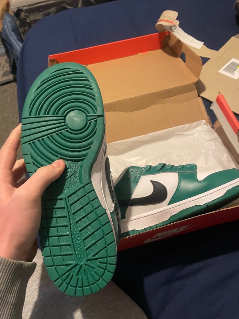 Nike sb dunks green/white/black uk7.5