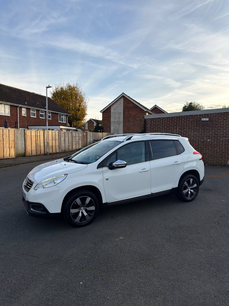 Peugeot, 2008, Hatchback, 2014, Manual, 1199 (cc), 5 doors
