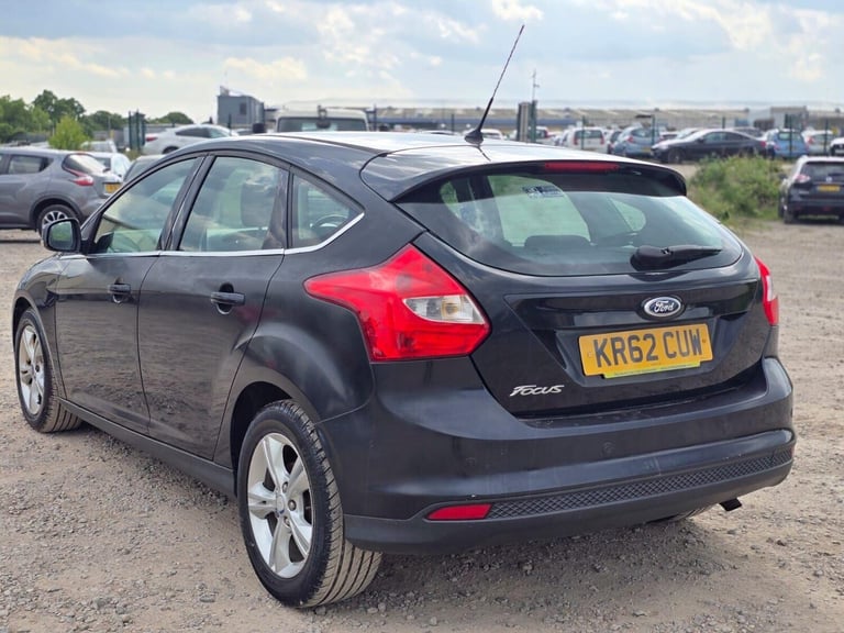 2013 Ford Focus 1.6 Zetec Powershift Euro 5 5dr Hatchback Petrol Automatic