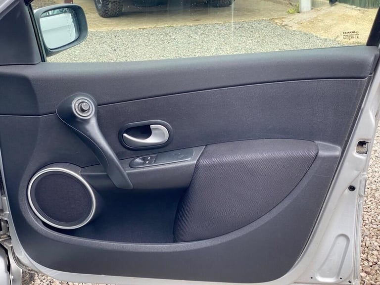 2008 Renault Clio 1.2 TCe 16v Dynamique Hatchback 5dr Petrol Manual (139 g/km, 100 bhp) Hatchback...