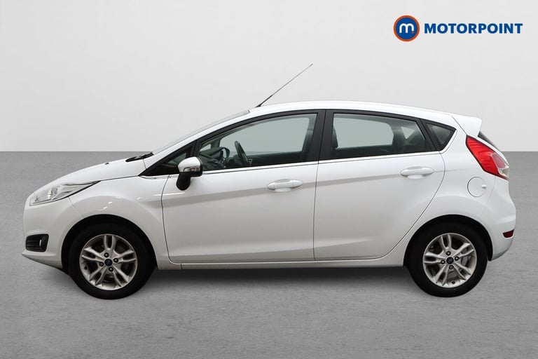 2015 Ford Fiesta 1.25 82 Zetec 5dr HATCHBACK PETROL Manual