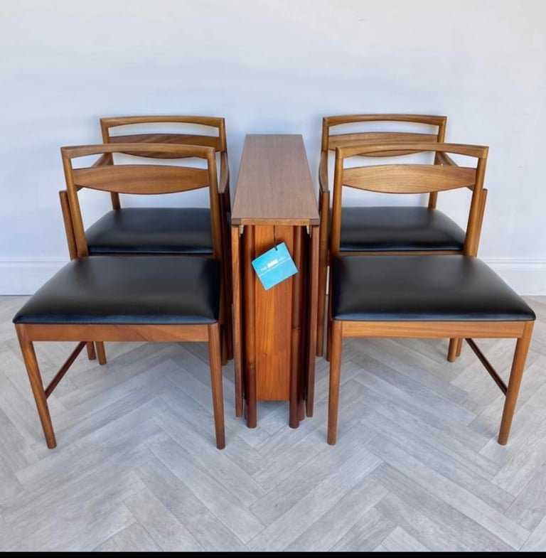 Mid century dining table + 4 chairs - very good condition 