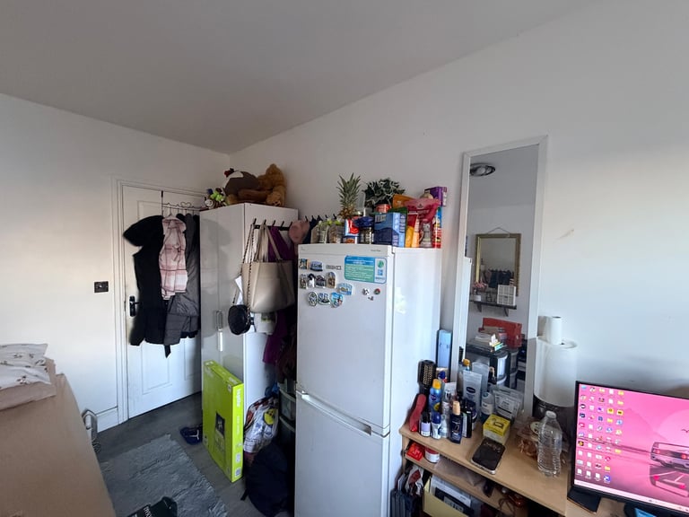 Room for Rent in Welling