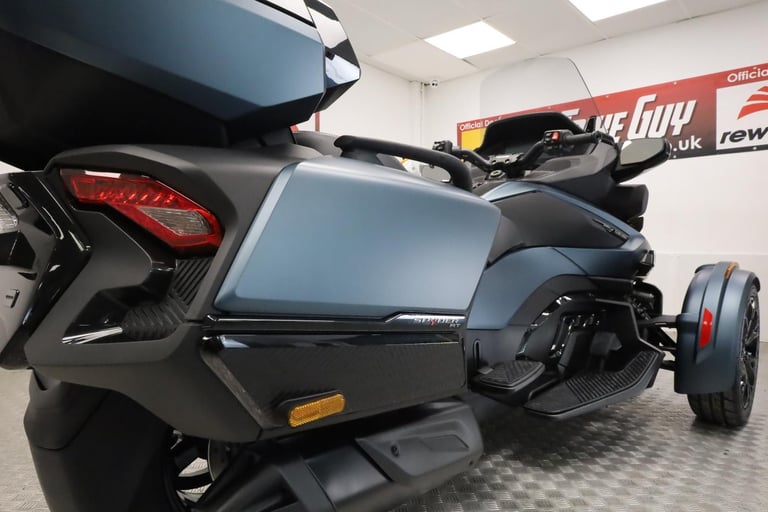 2025 Can-Am Spyder RT Limited Trike Mineral Blue Satin - IN STOCK NOW 