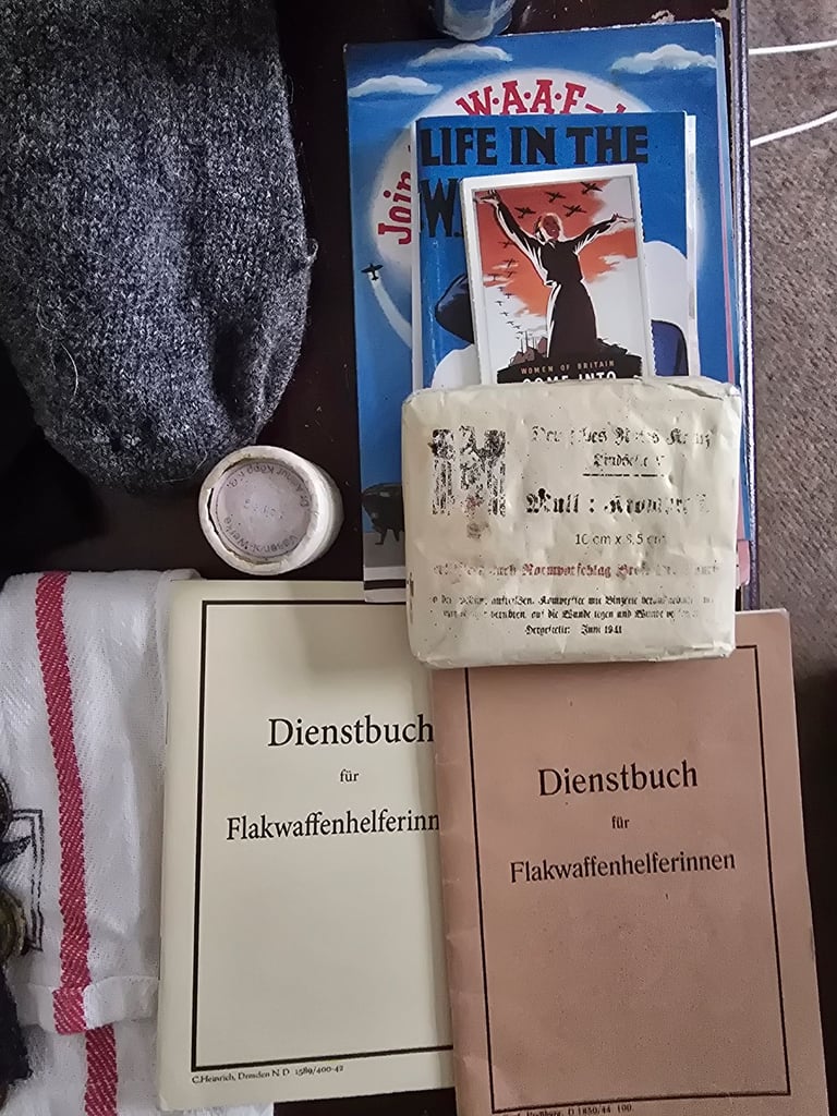 Ww2 replica bits 