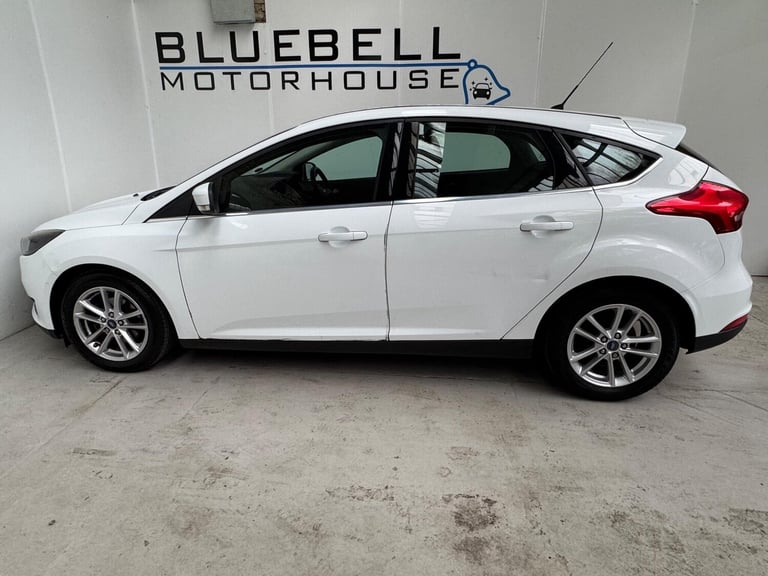 2015 Ford Focus 1.0 EcoBoost 125 Zetec 5dr HATCHBACK PETROL Manual