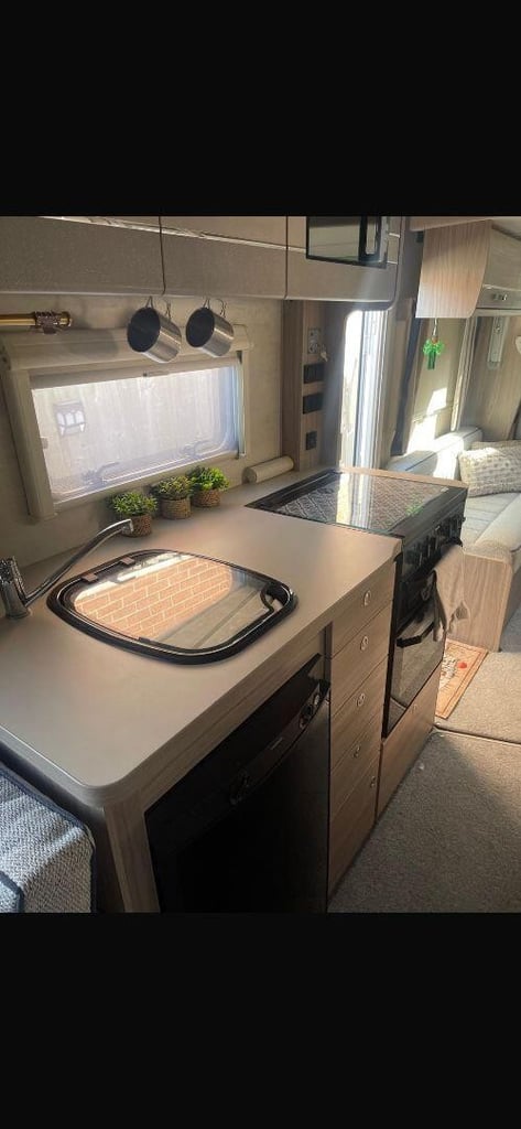 2023 Elddis Autoquest 196 Chatsworth 196