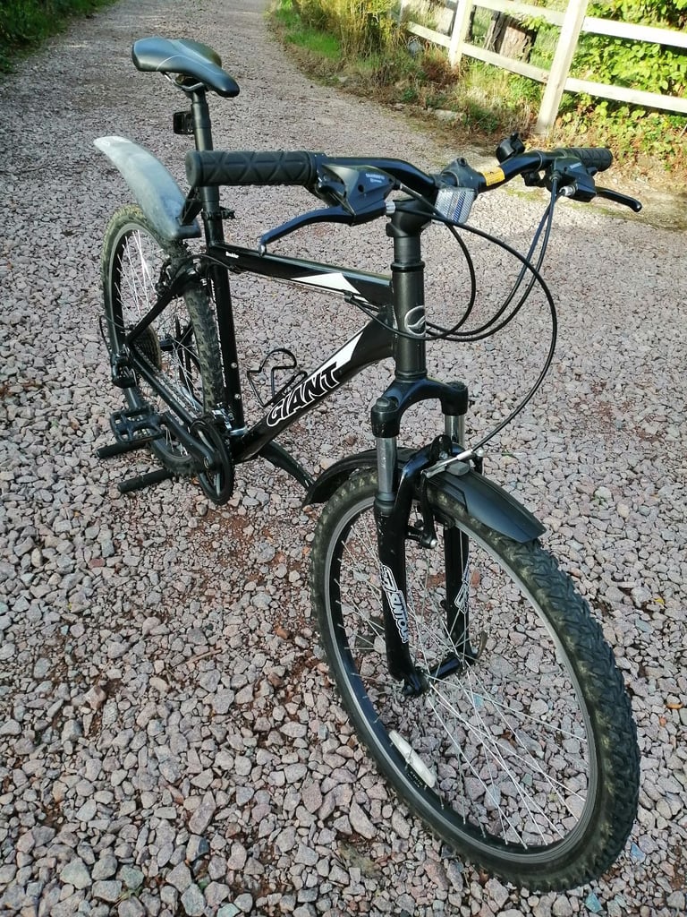Mens Giant Boulder Mountain Bike MTB