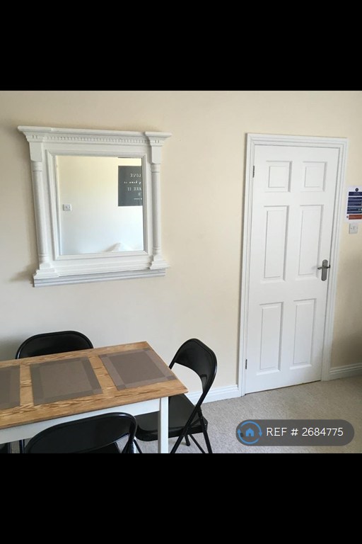 6 bedroom house in Penarth Road, Falmouth, TR11 (6 bed) (#2684775)