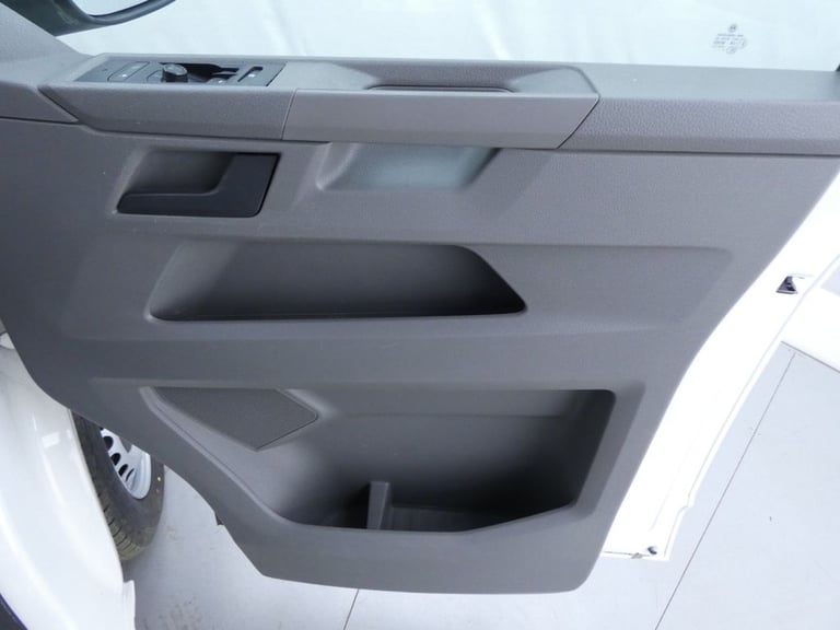 2021 Volkswagen Transporter T32 P/V BASE 110 BHP PANEL VAN ELECTRIC Automatic