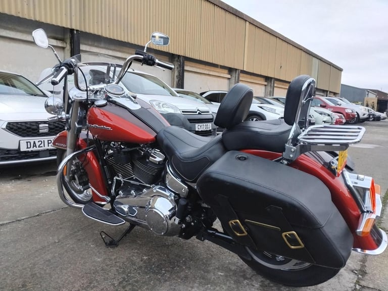 2019 68 HARLEY-DAVIDSON FLDE SOFTAIL DELUXE 1745 19 - CUSTOM CRUISER TOURER