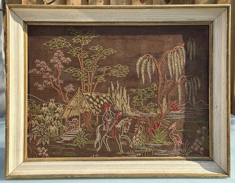 ANTIQUE FRAMED CHINESE SILK EMBROIDERY TAPESTRY PICTURE, 78x45cm - 1900s - WILL POST!