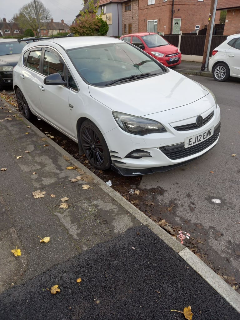 Vauxhall, ASTRA, Hatchback, 2012, Manual, 1598 (cc), 5 doors