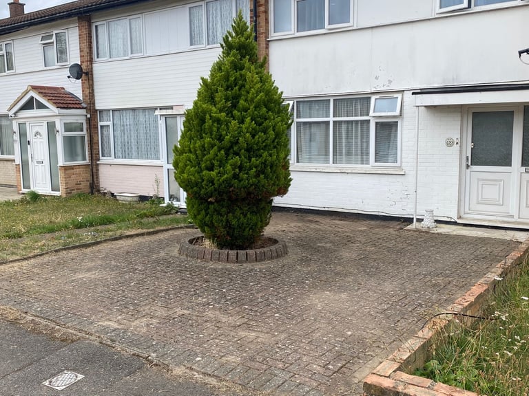 Double room available in Langley 