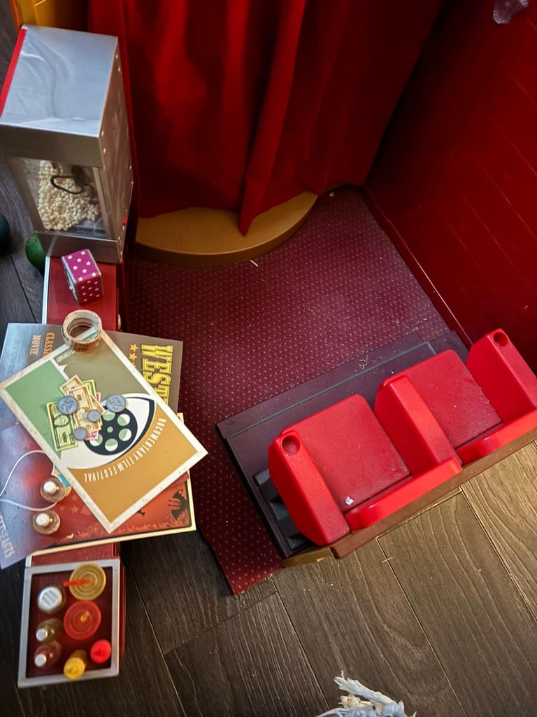 Our generation cinema house and accessories 