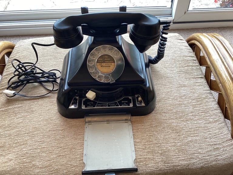  Telephone black Bakelite GPO phone