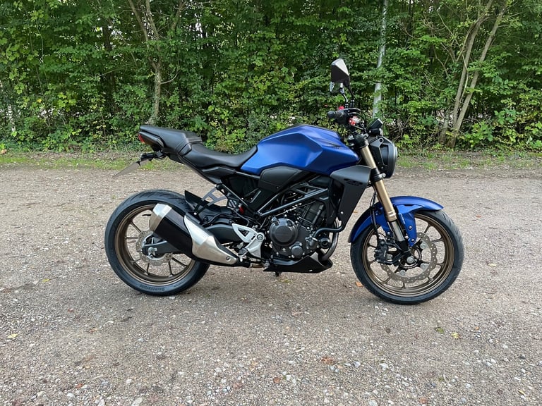 Honda cb300r