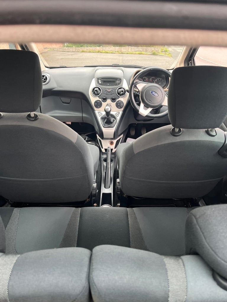 Ford, KA, Hatchback, 2010, Manual, 1242 (cc), 3 doors
