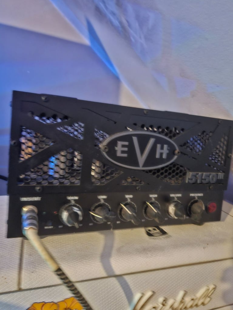 EVH 5150 iii 15w guitar amp- best version like new