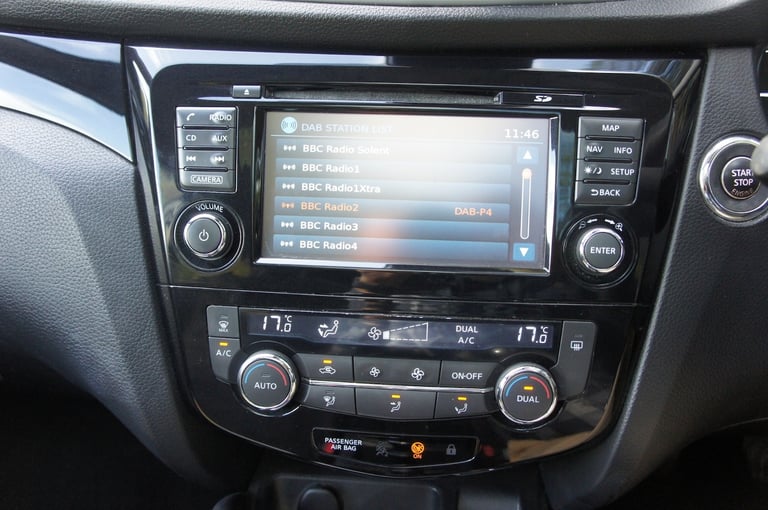 2015 Nissan Qashqai 1.6 dCi N-Tec+ 5dr HATCHBACK Diesel Manual