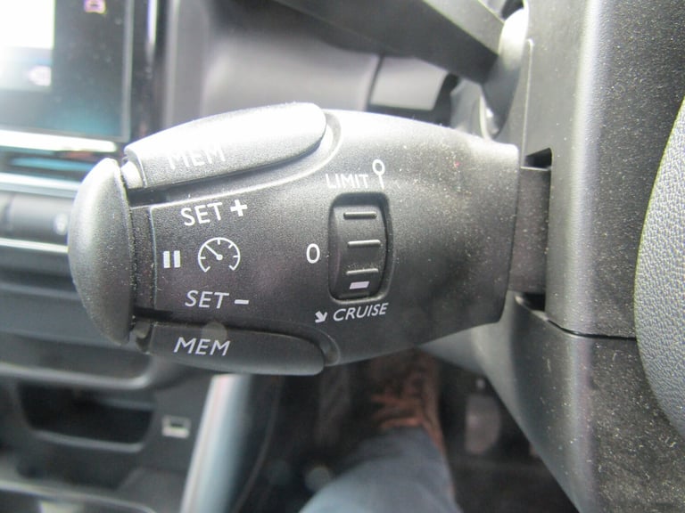 2021 Citroen C3 Aircross 1.2 PureTech 110 Shine 5dr - 1 Owner / Sat Nav Hatchback Petrol Manual