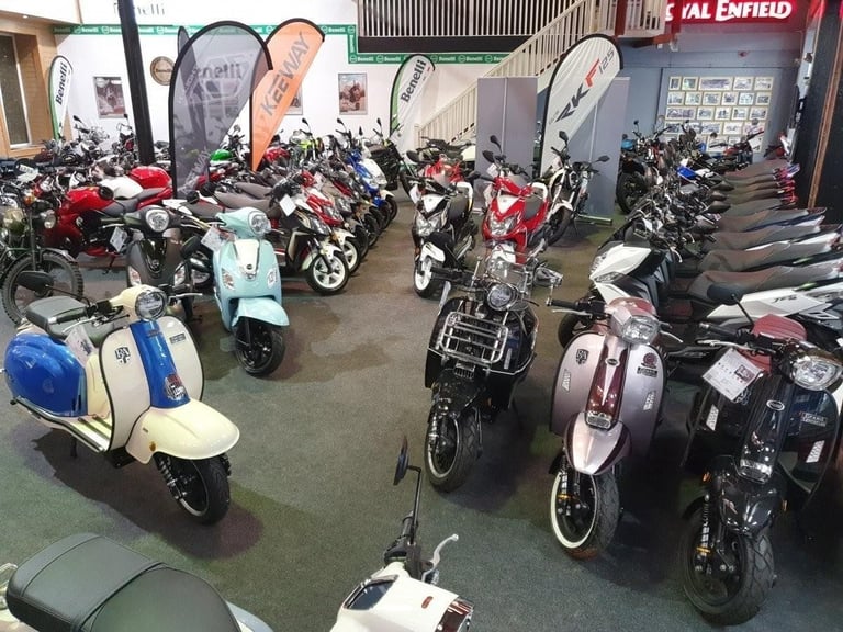 Mondial Imola 125cc scooter gret value and modern looks choice of colours