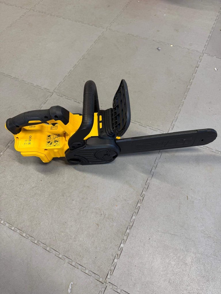 DeWALT DCM565 18V XR Brushless 300mm Chainsaw 