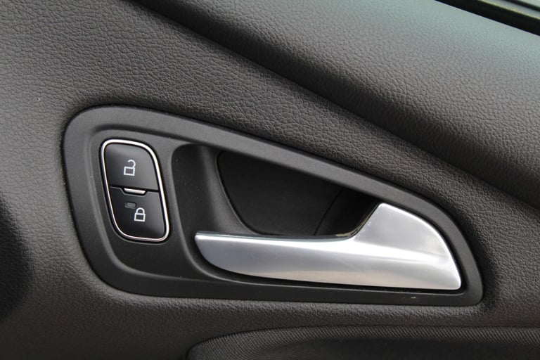 2016 Ford Focus 1.6 Focus Titanium Auto 5dr Hatchback Petrol Automatic